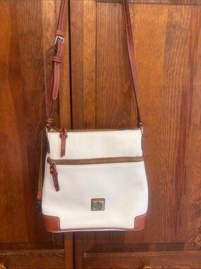 Dooney & Bourke White and Brown Pebbled Leather Crossbody Purse
